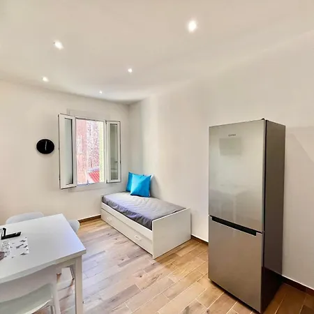 Comfortable 1-Bedroom Central Menton Menton