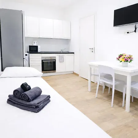 Comfortable 1-Bedroom Central Menton Menton