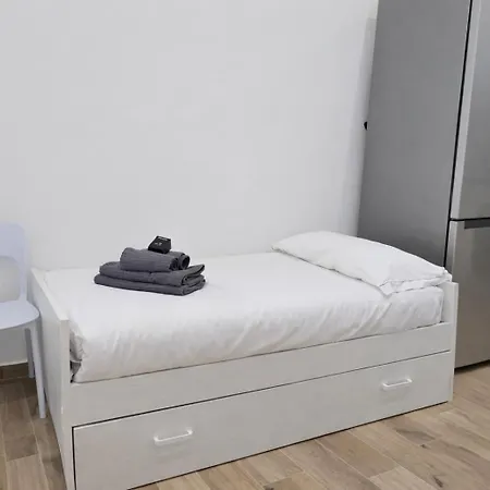 Comfortable 1-bedroom Σπίτι διακοπών Μεντόν