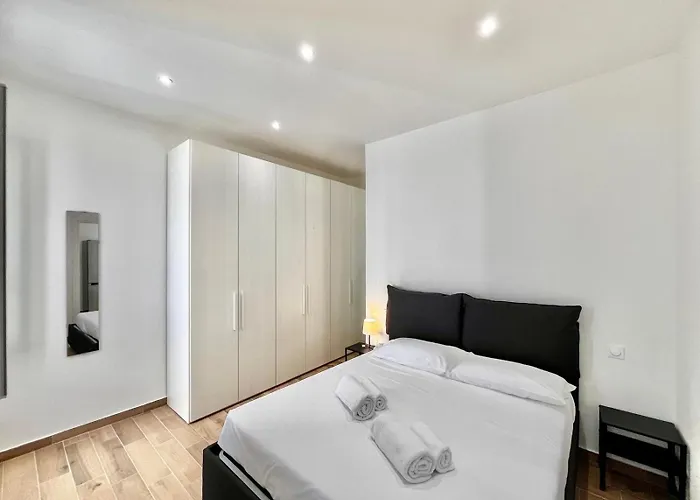 Comfortable 1-Bedroom Central Menton * Menton