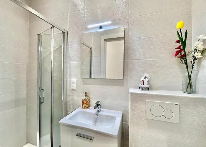 Comfortable 1-bedroom Дом отдыха *